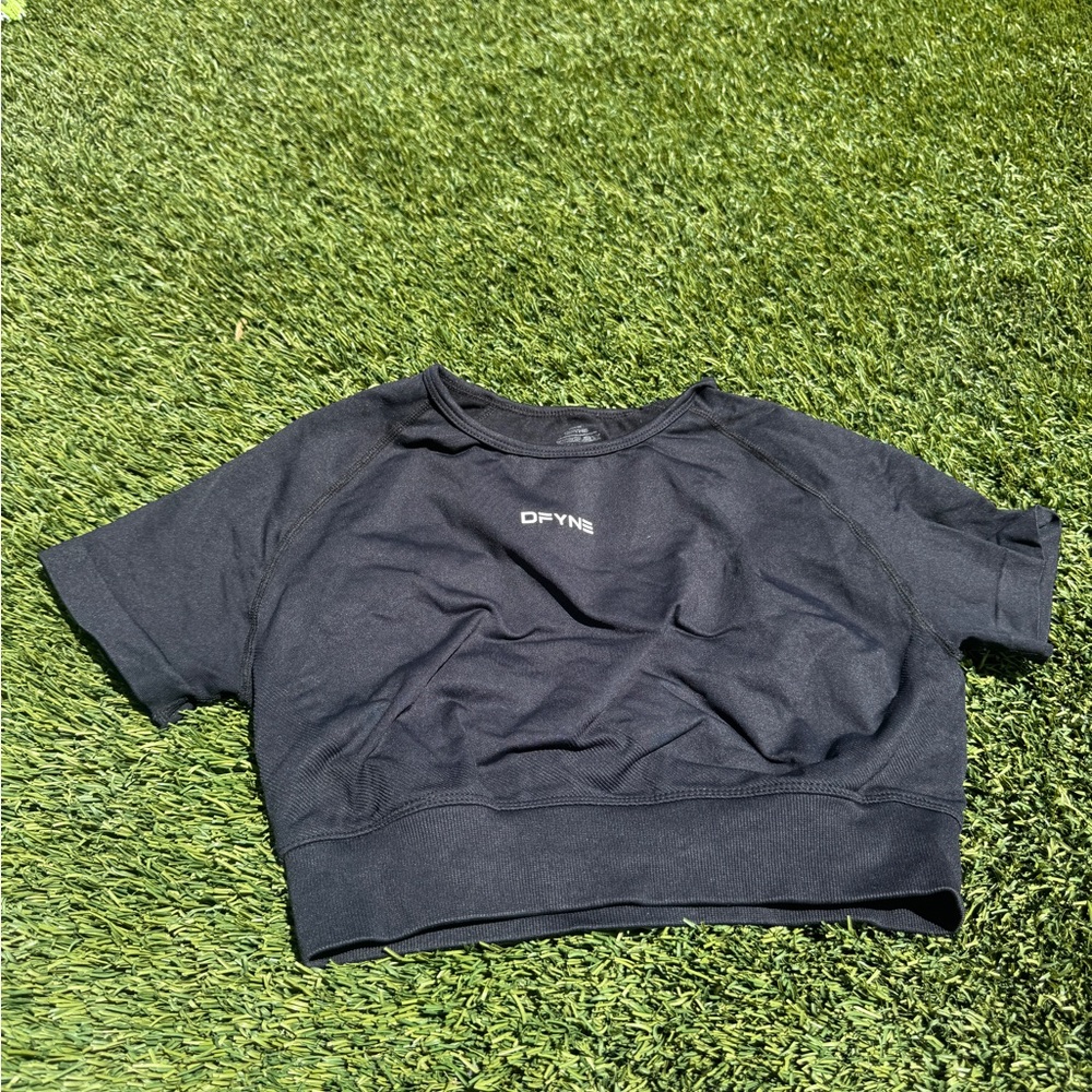 DFYNE Black Crop Top